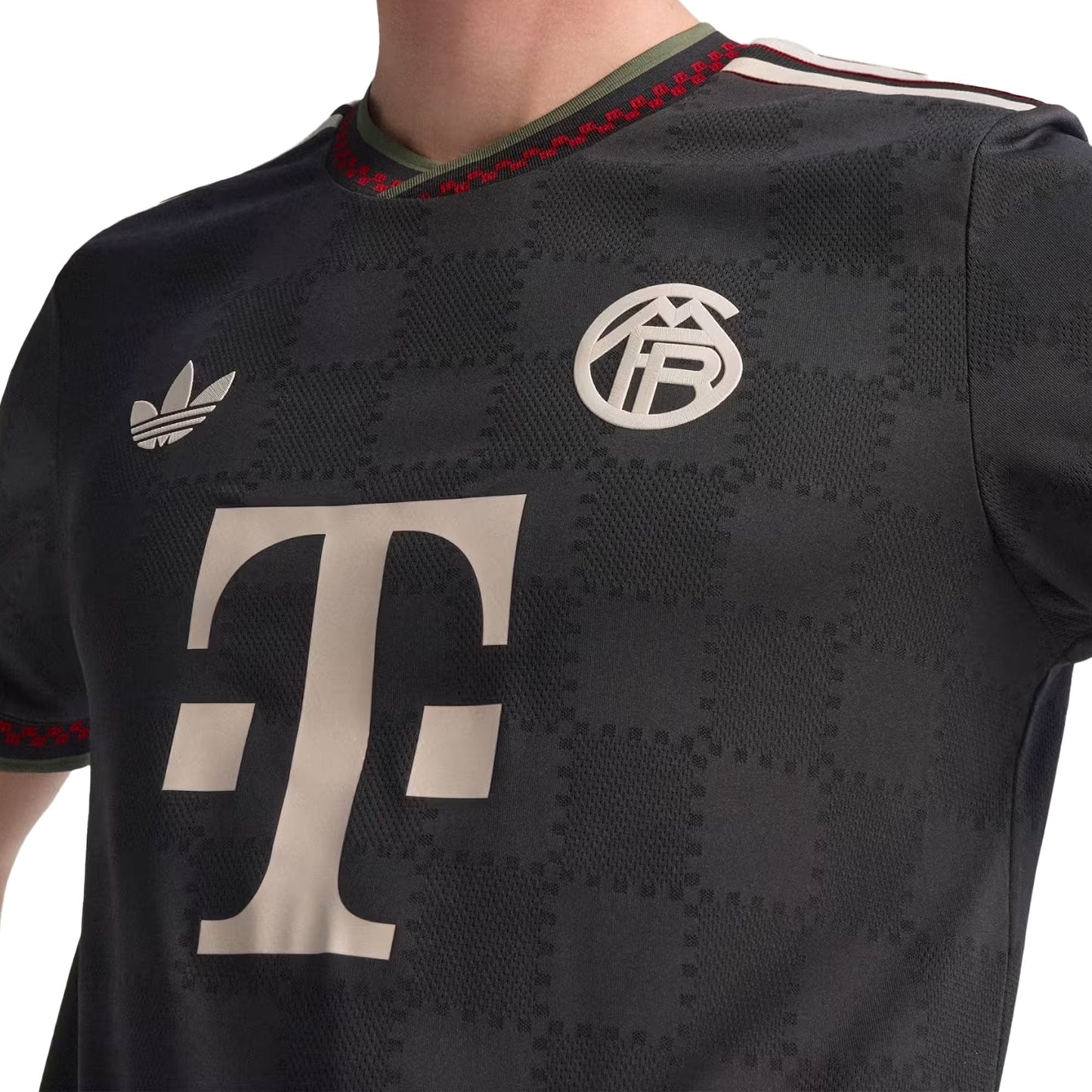 adidas Men's Bayern Munich 2025/26 Authentic Third Jersey Black/Halivo